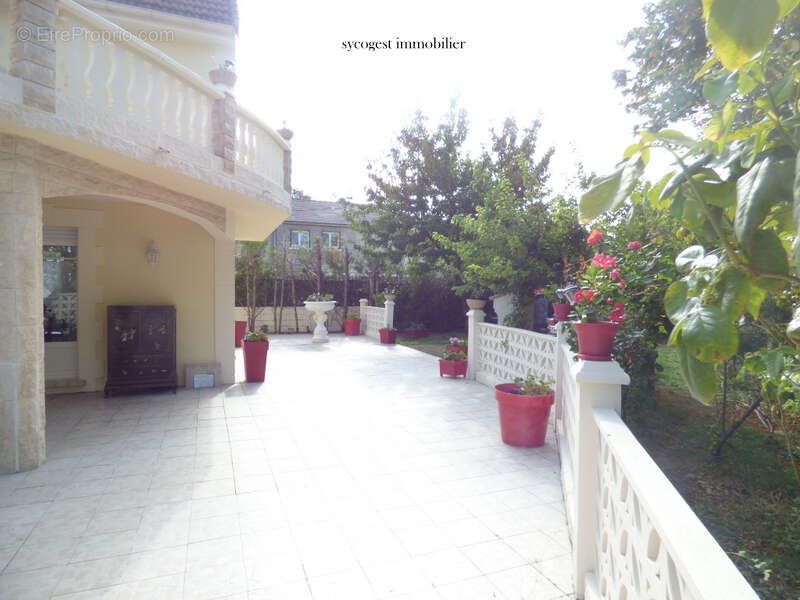 Maison à NOISY-LE-SEC