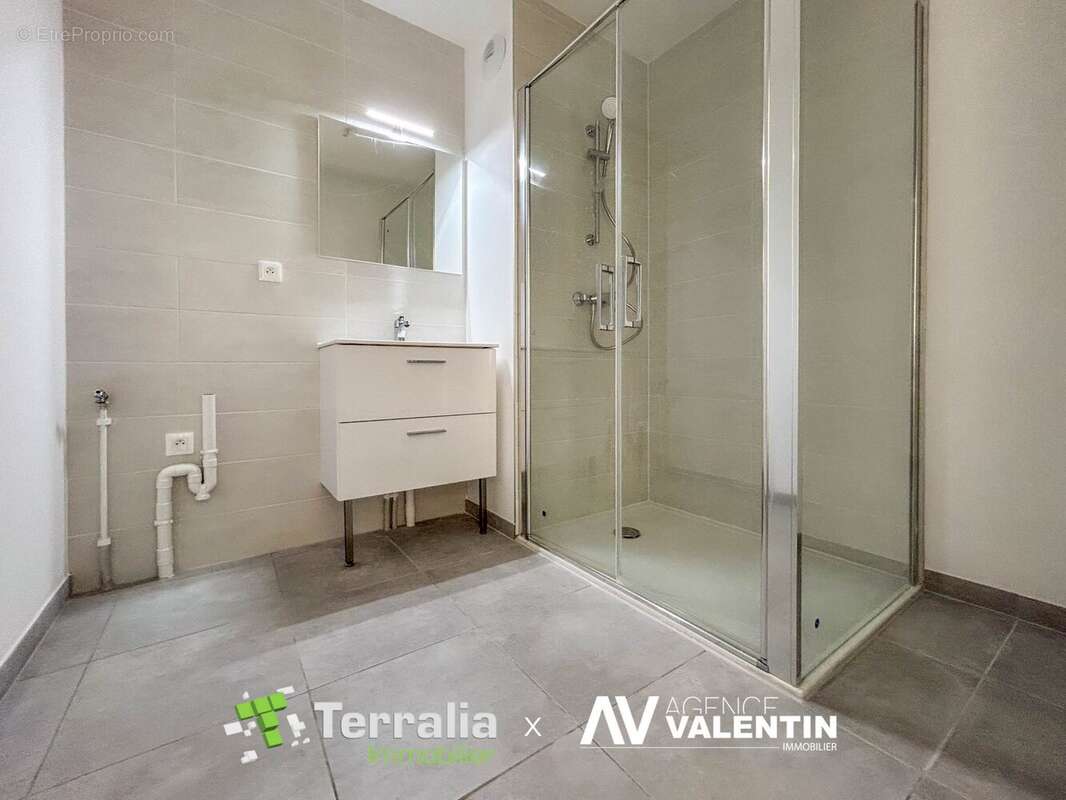 Appartement à NORROY-LE-VENEUR