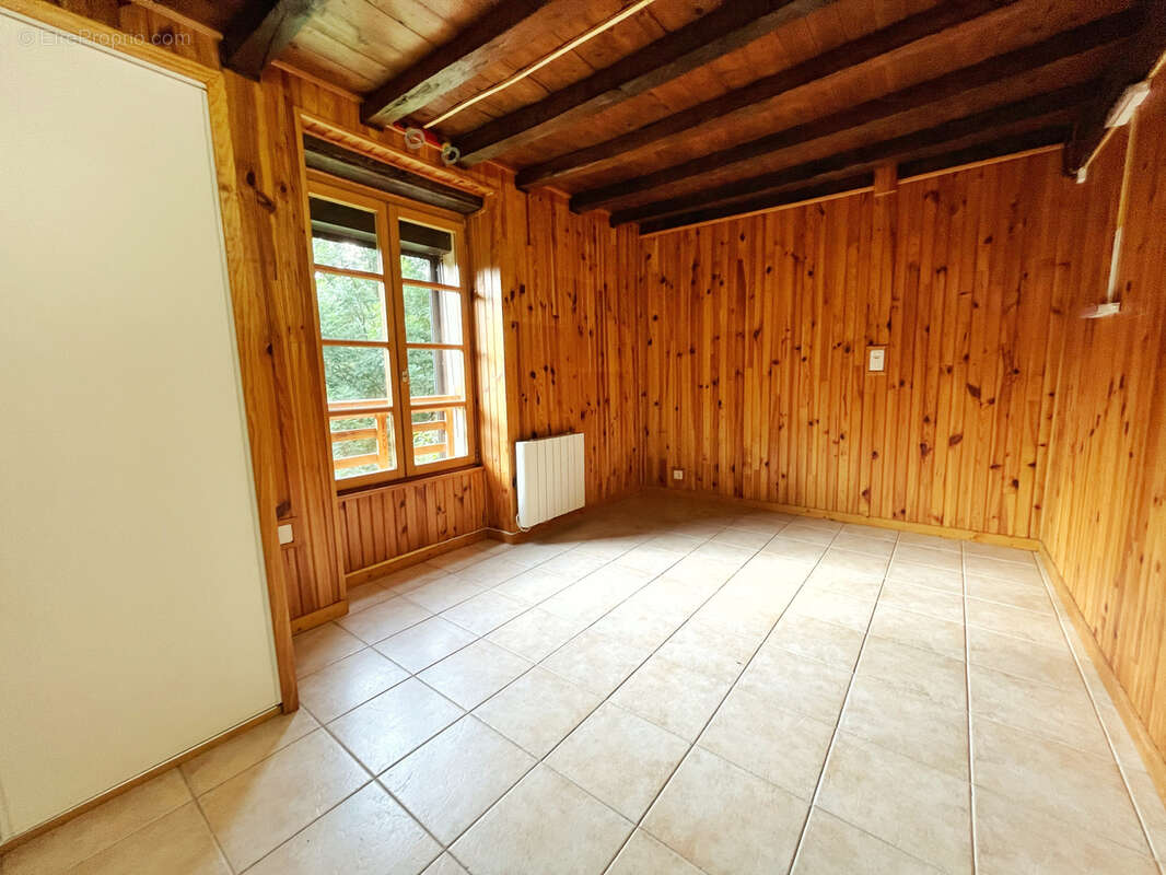 Maison en forêt a 15 minutes du lac des sapins - photo 10