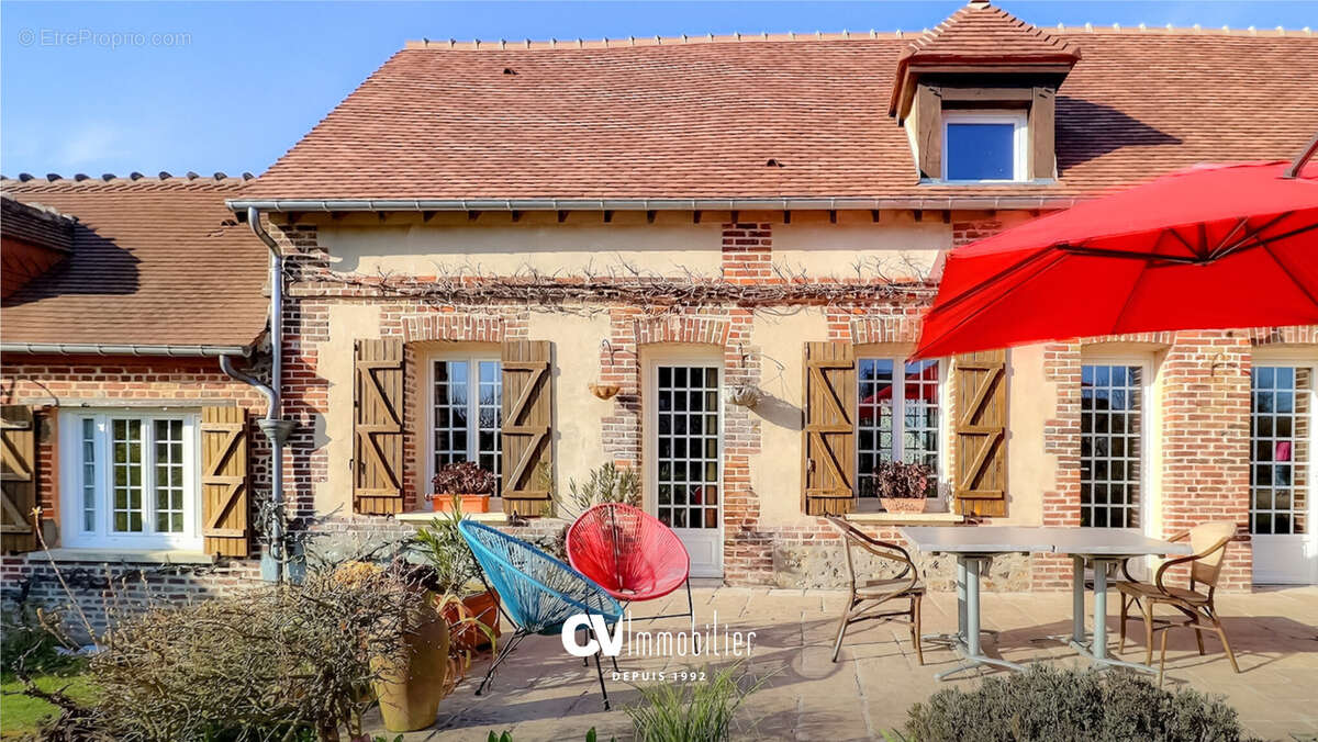 Maison à LA HAYE-MALHERBE