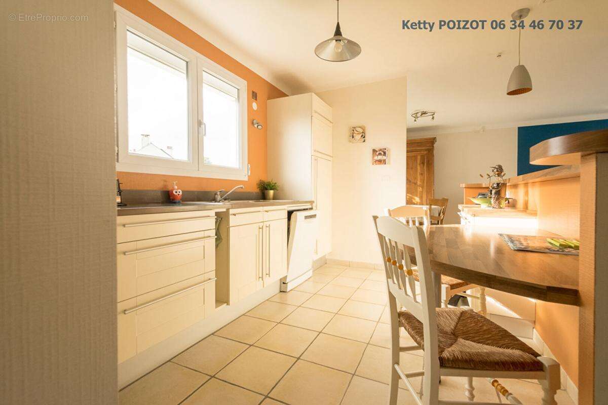 Maison à LA CHAPELLE-SUR-ERDRE