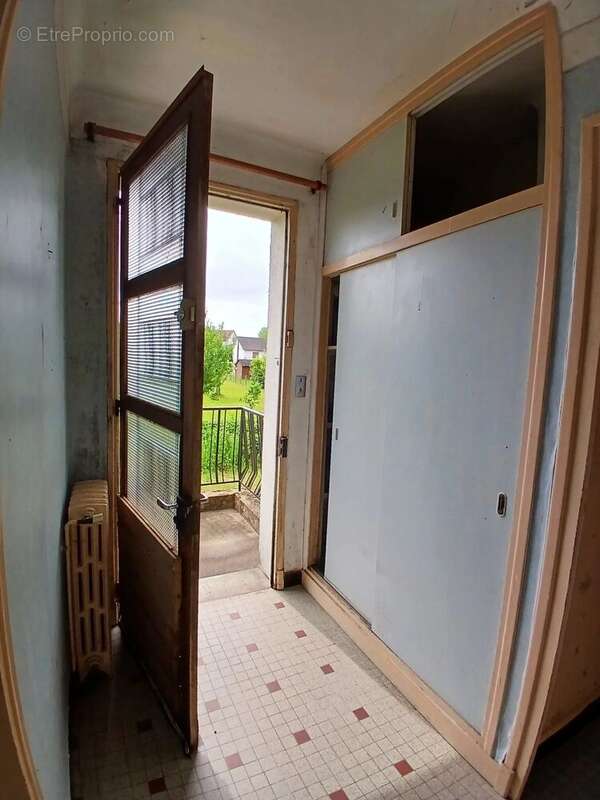 Maison à CERCY-LA-TOUR