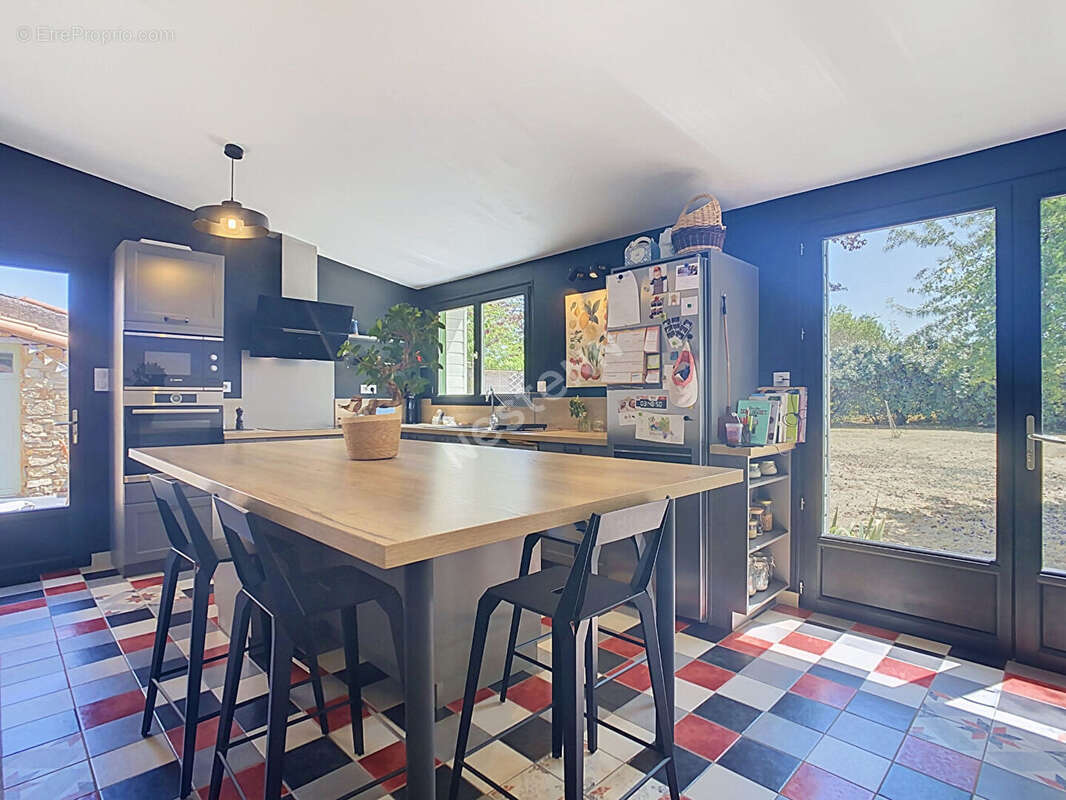 Maison à vendre à Vallet à 1min des commodités, à 1min de l'axe Nantes-Cholet, à 30min de l'aéroport de Nantes atlantique, à 5mi - photo 7