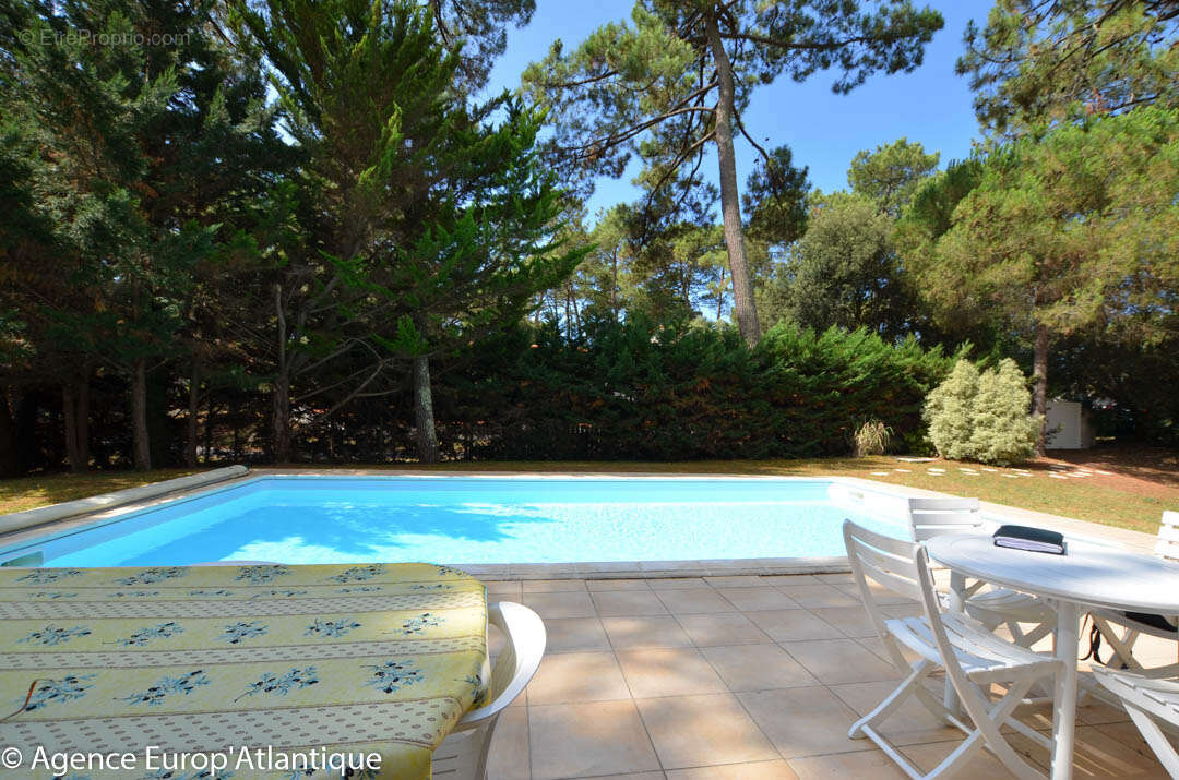 Maison à LES MATHES