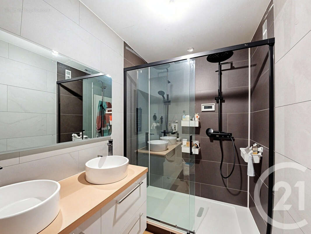 Appartement à SAINT-FONS