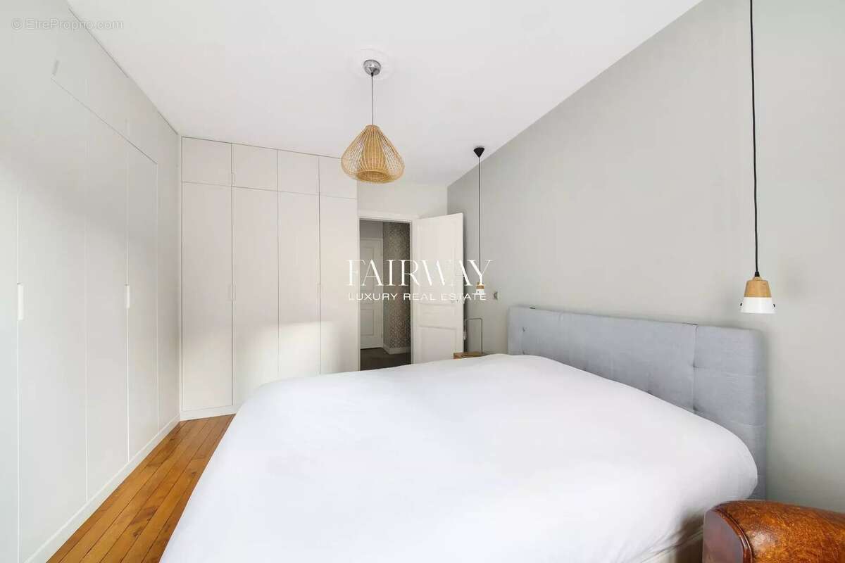 Appartement à PARIS-2E