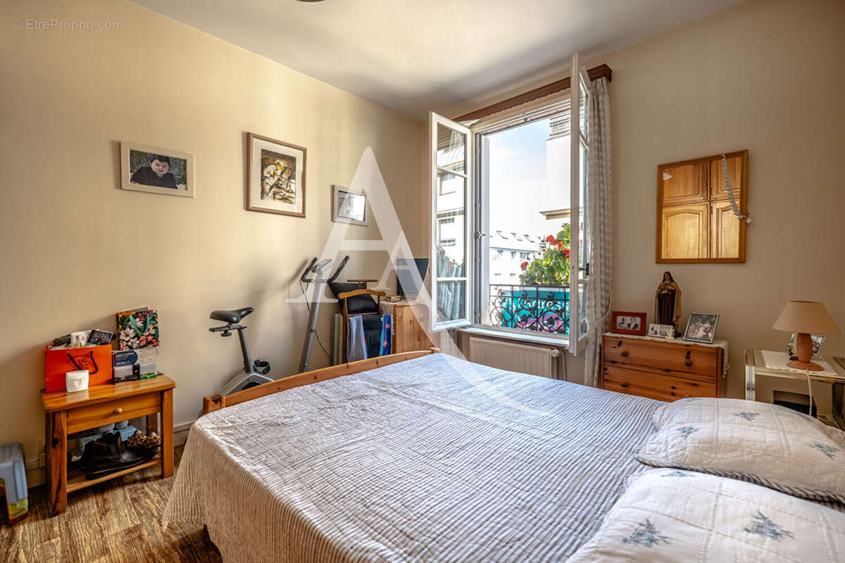 Appartement à CLICHY