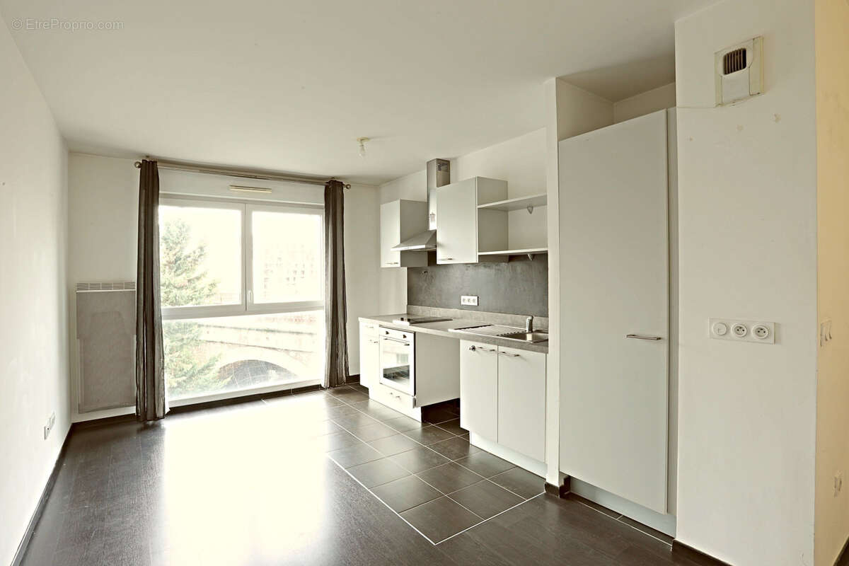 Appartement à ISSY-LES-MOULINEAUX