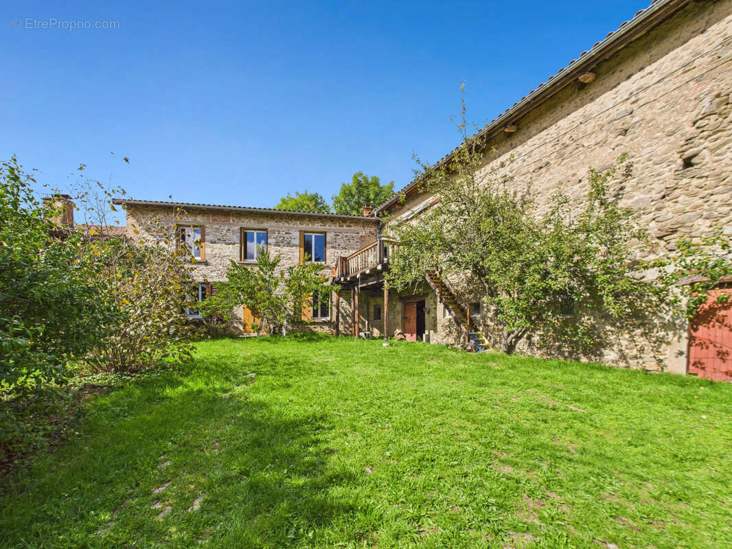 Maison à SAINT-GERMAIN-L&#039;HERM