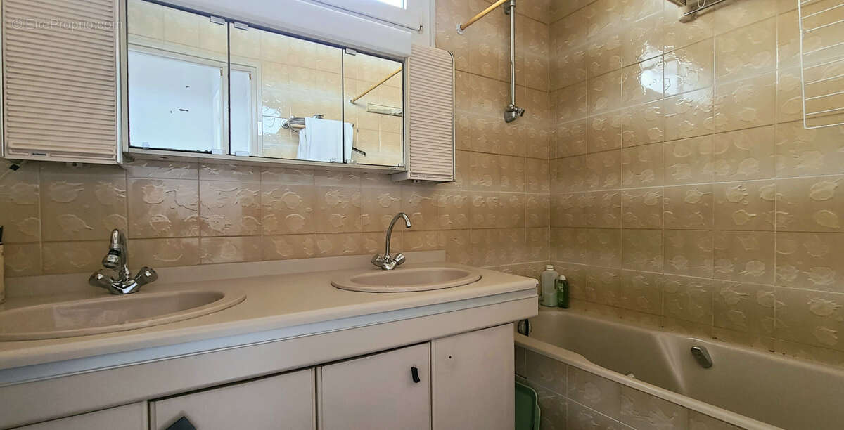 Appartement à THIAIS