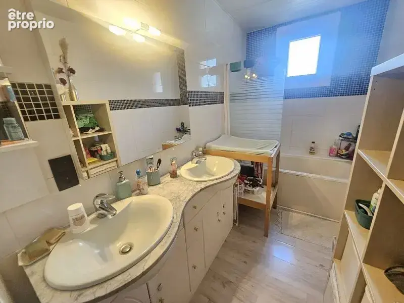 Maison 4 pièces 105 m² à vendre à Montrond-Les-Bains (42210) - photo 9
