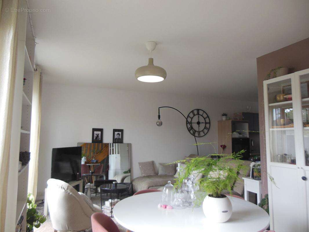 Maison à SAINT-GEORGES-DE-DIDONNE