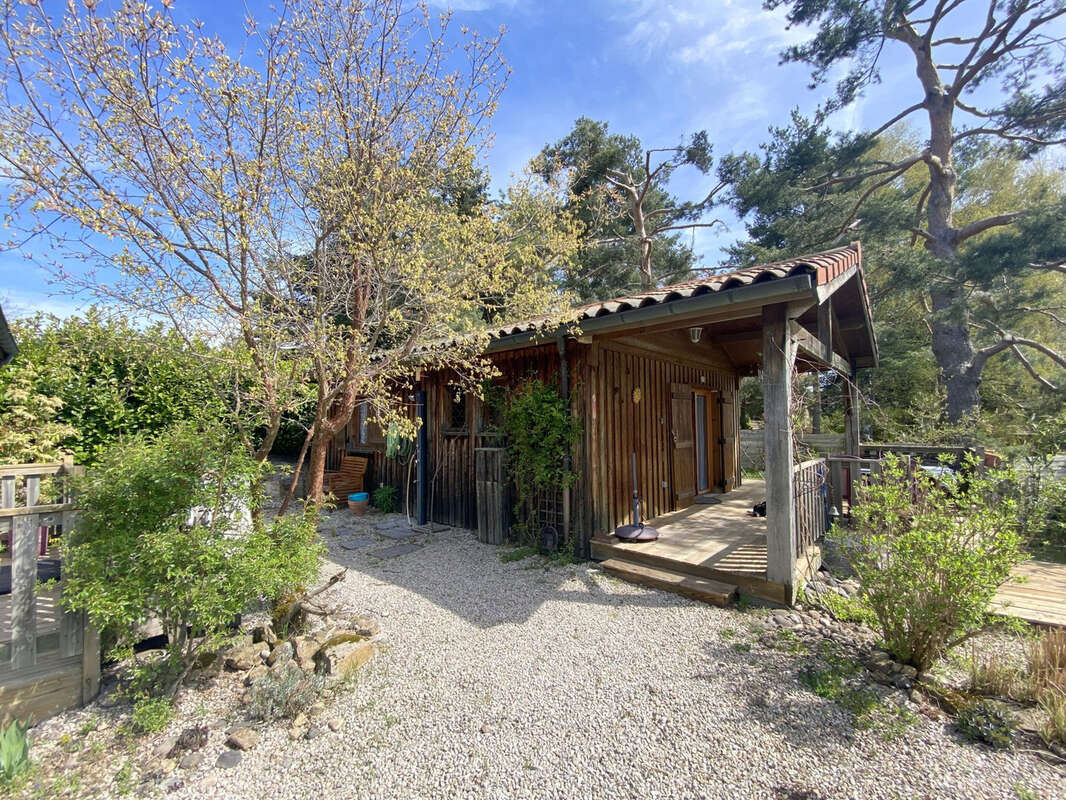 Maison à CRAPONNE-SUR-ARZON