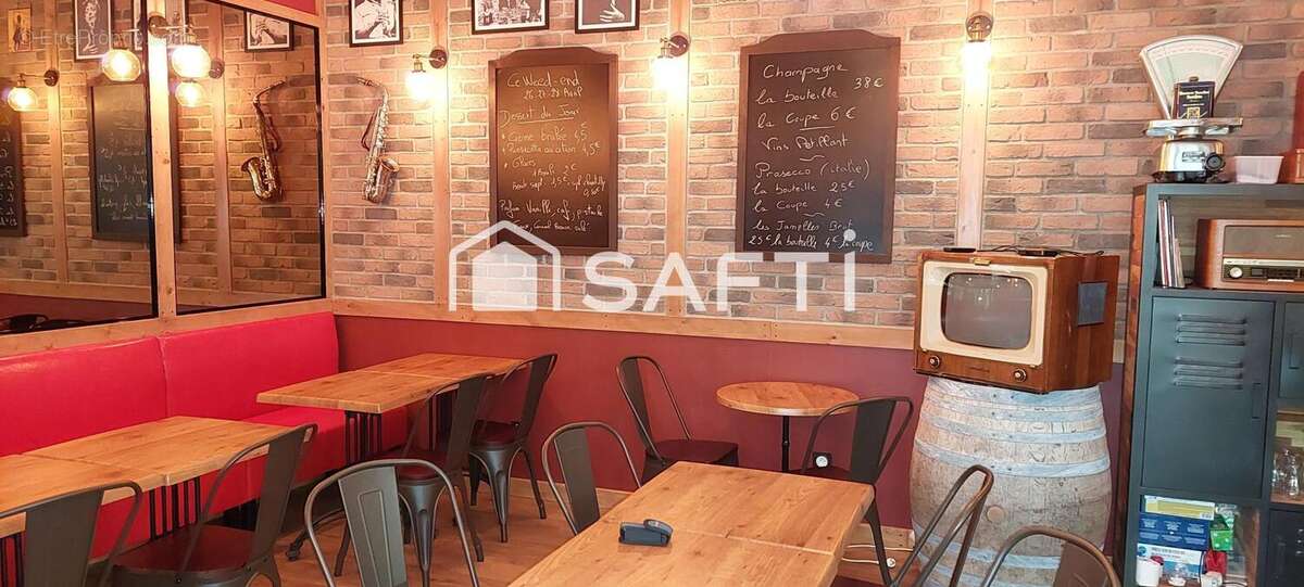 Photo 2 - Commerce à AZILLE