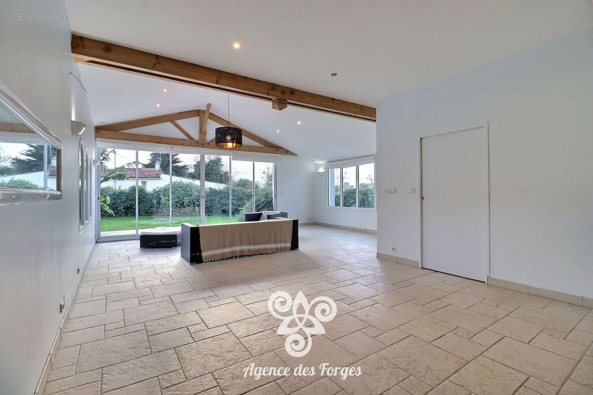 Maison à VIEILLEVIGNE