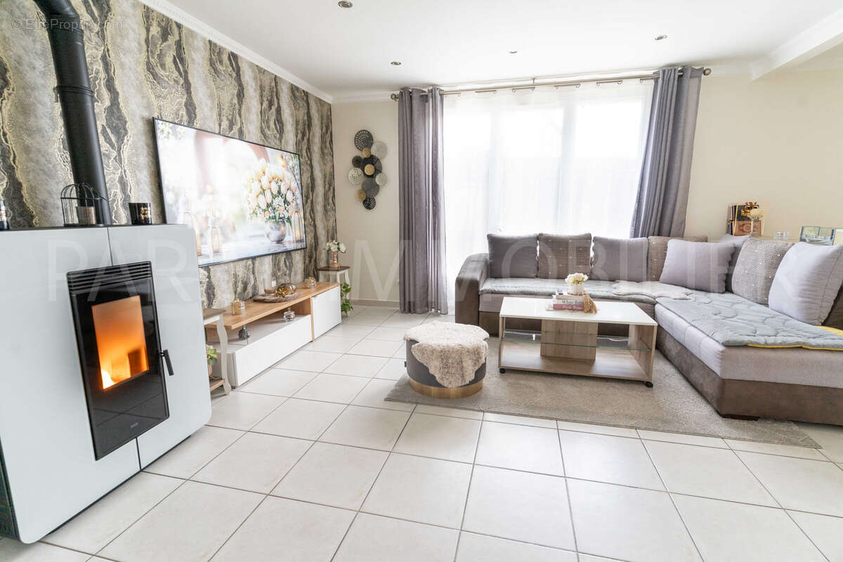 Maison - 6 pièces - 145m2 - Franconville - photo 4