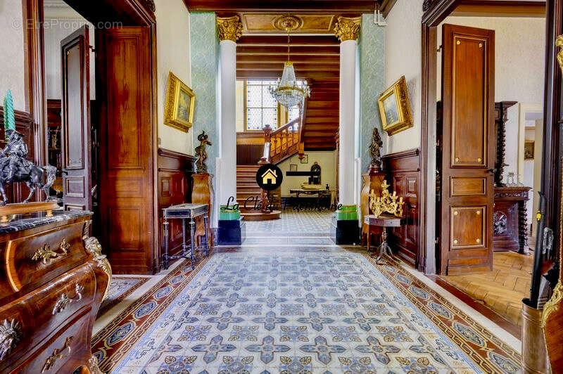 Maison à AMBARES-ET-LAGRAVE