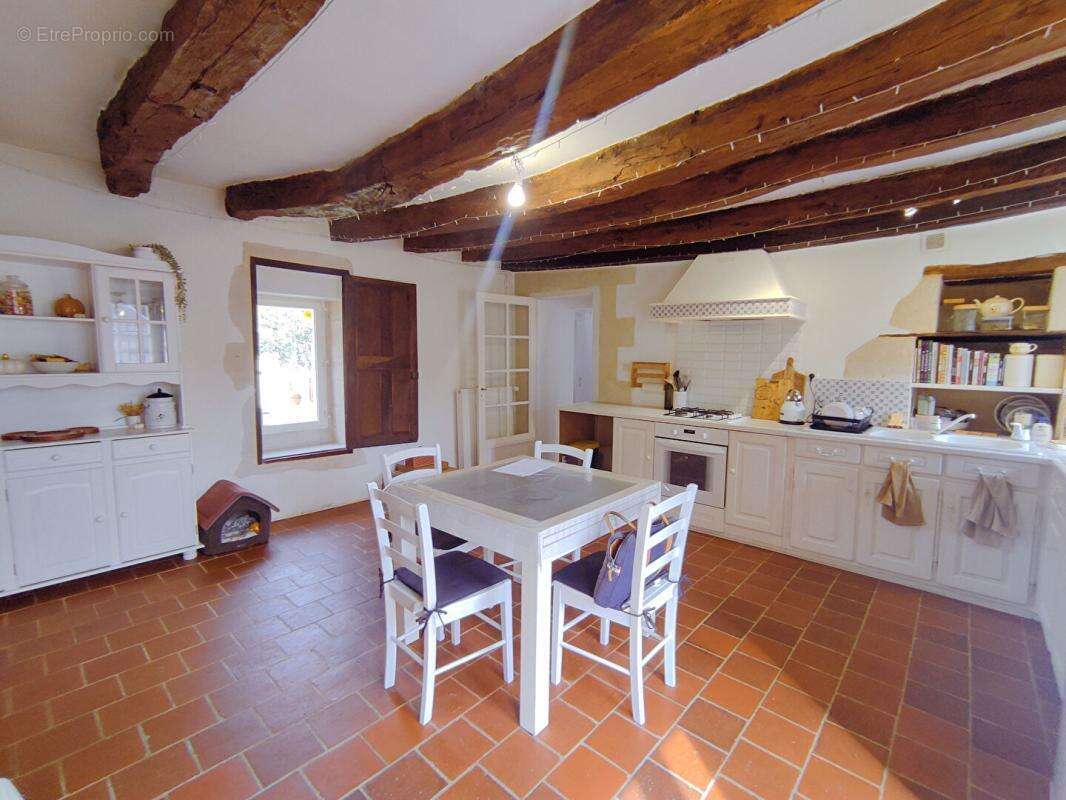 Maison de pays Coussay Les Bois 6 pièces 125 m2 - photo 4