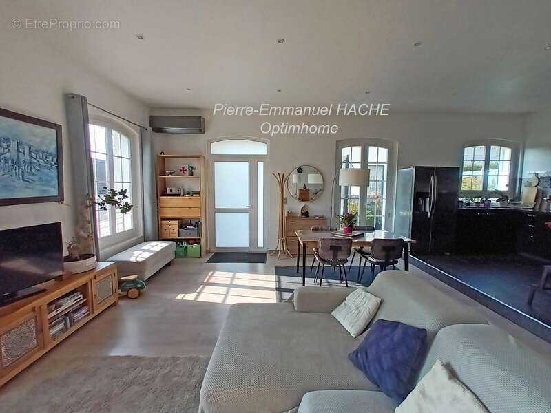 Appartement à MAREIL-MARLY