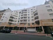 Appartement à LEVALLOIS-PERRET