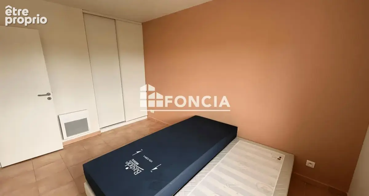 Maison trois chambres à POMBONNE - photo 10