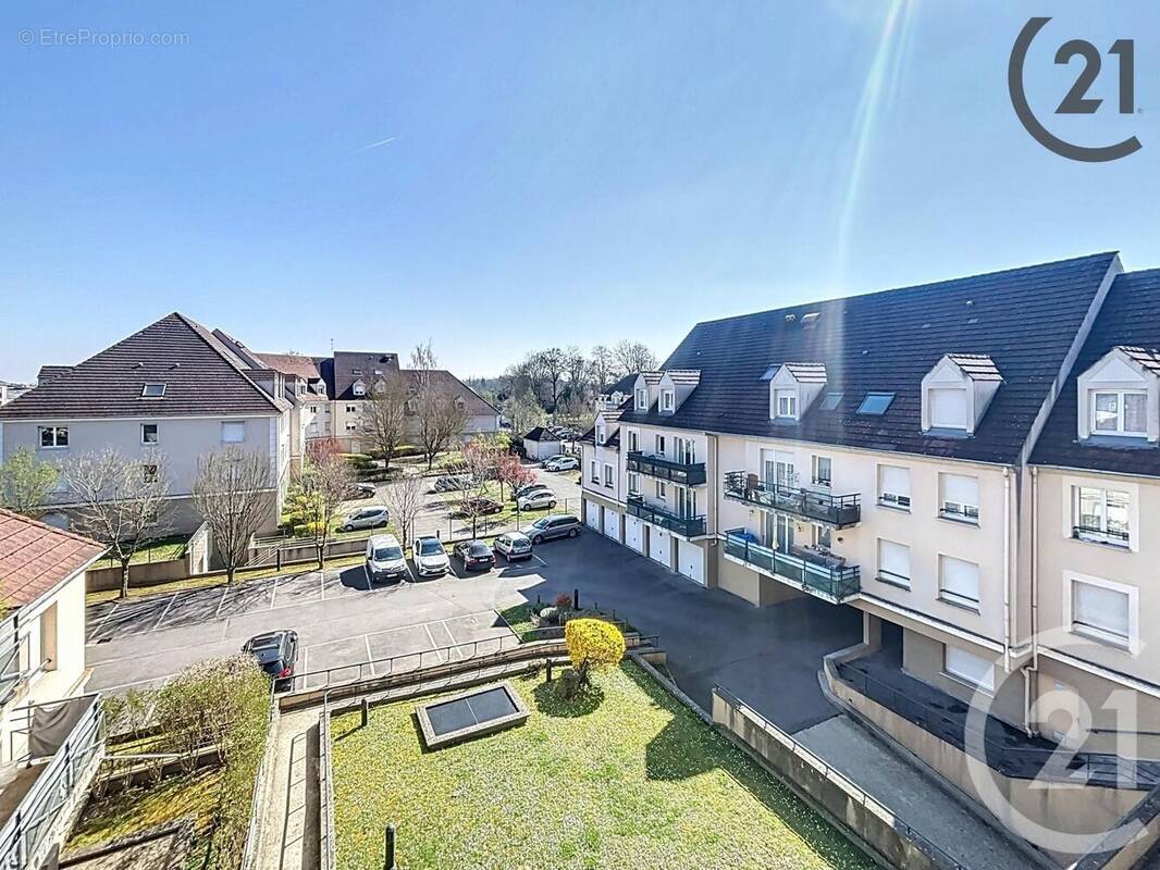 Appartement à LIEUSAINT