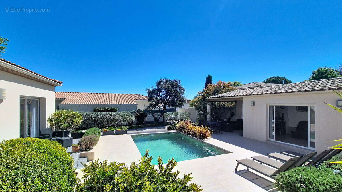 Villa contemporaine familiale de 220 m² en fond d'impasse, au calme et sans vis-à-vis - photo 5