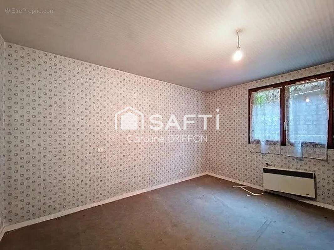 Photo 9 - Maison à LA ROMAGNE