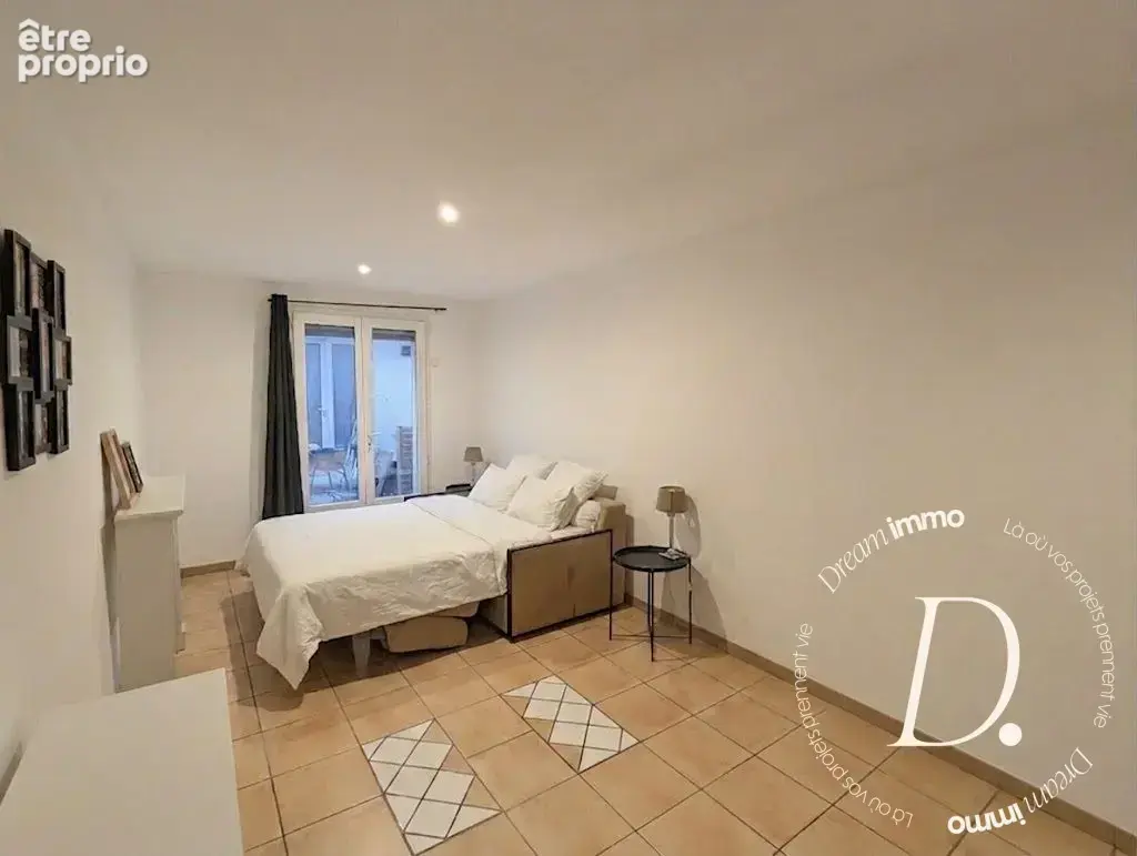 Maison 161 m² à Arles  - photo 9