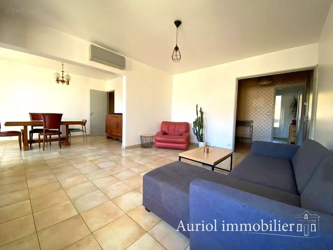 Appartement à AURIOL