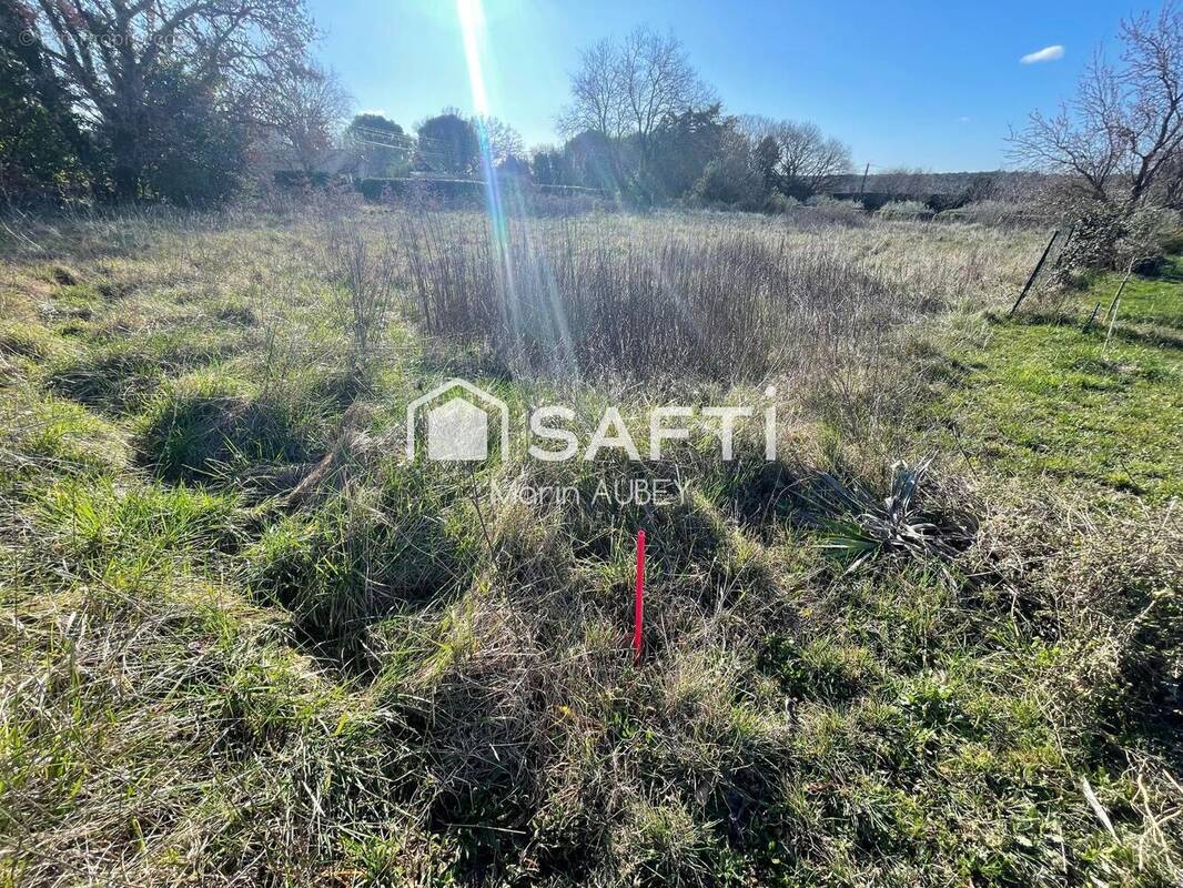 Photo 1 - Terrain à LA BRUGUIERE