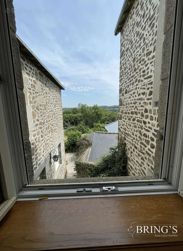 Maison 208 m² à Saint-Thomas-De-Courceriers  - photo 3