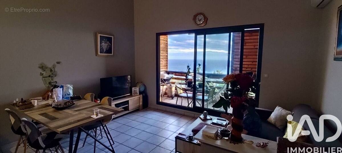 Photo 1 - Appartement à LES AVIRONS