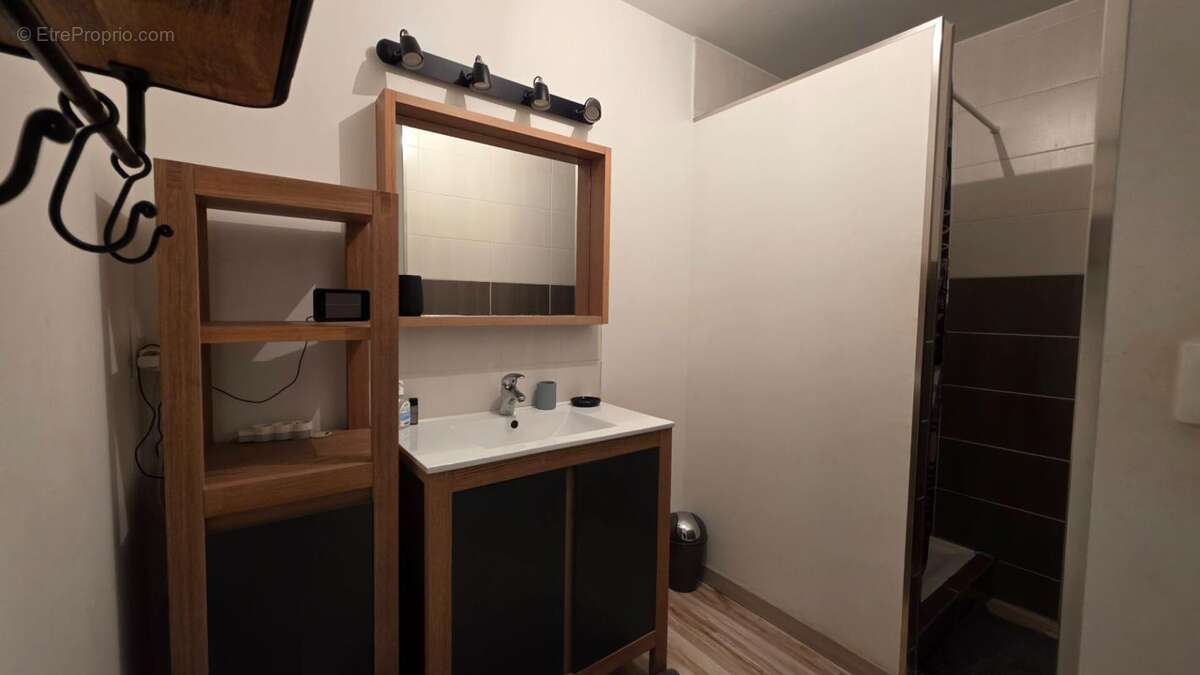 Maison à VENDAYS-MONTALIVET