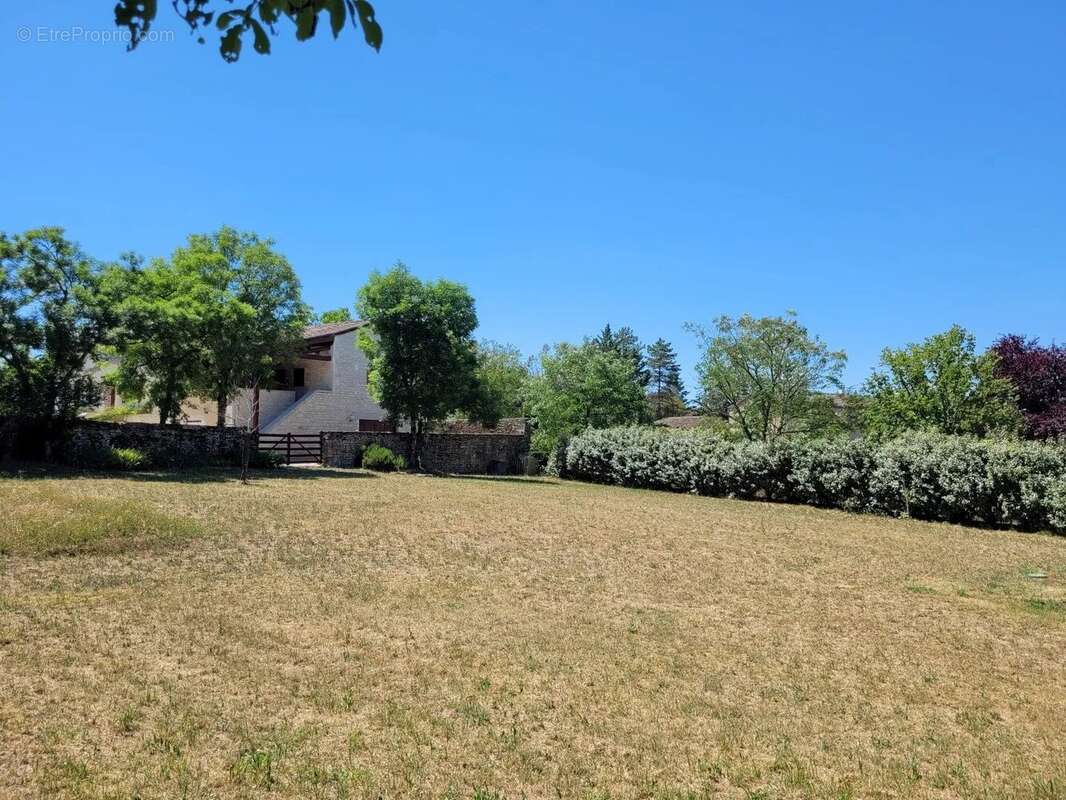 Charmante propriété en pierre avec dépendance, sur plus de 2500 m² de terrain, à 20 minutes de Cahors - photo 23
