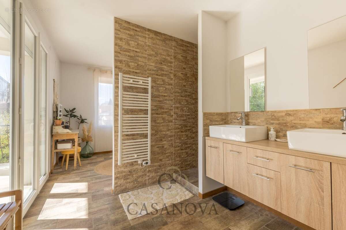 Maison à PRADES-LE-LEZ