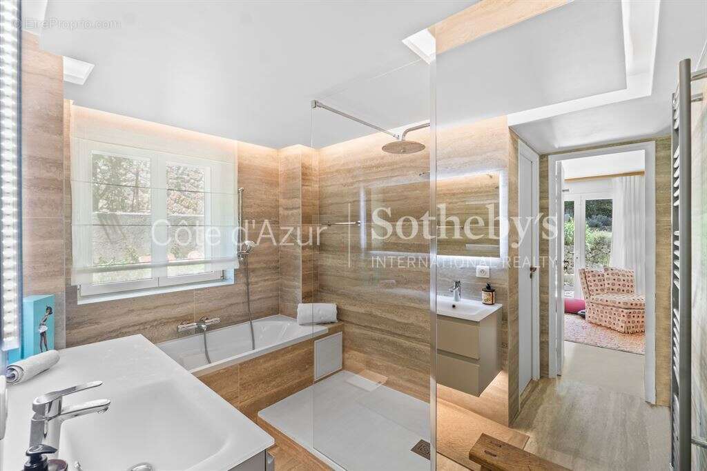 Maison à CANNES
