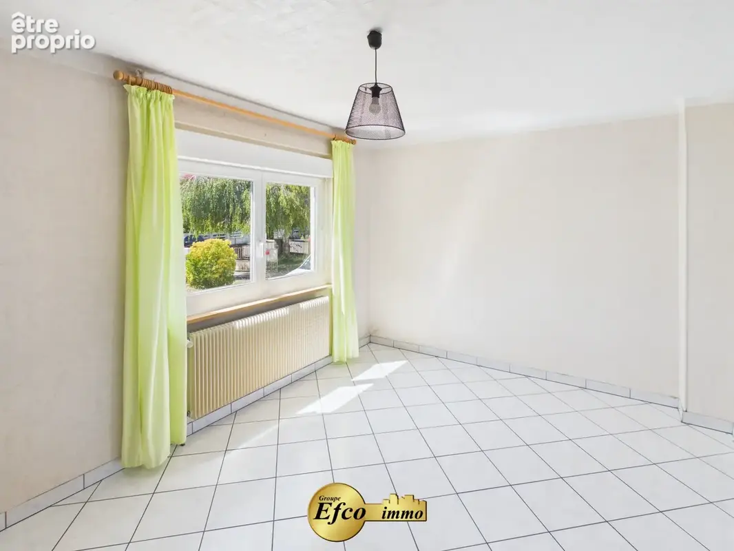 Maison 5 pièces accolée d'un coté   3 chambres   Jardin   Sous-sol et 2 garages   Kingersheim - photo 2