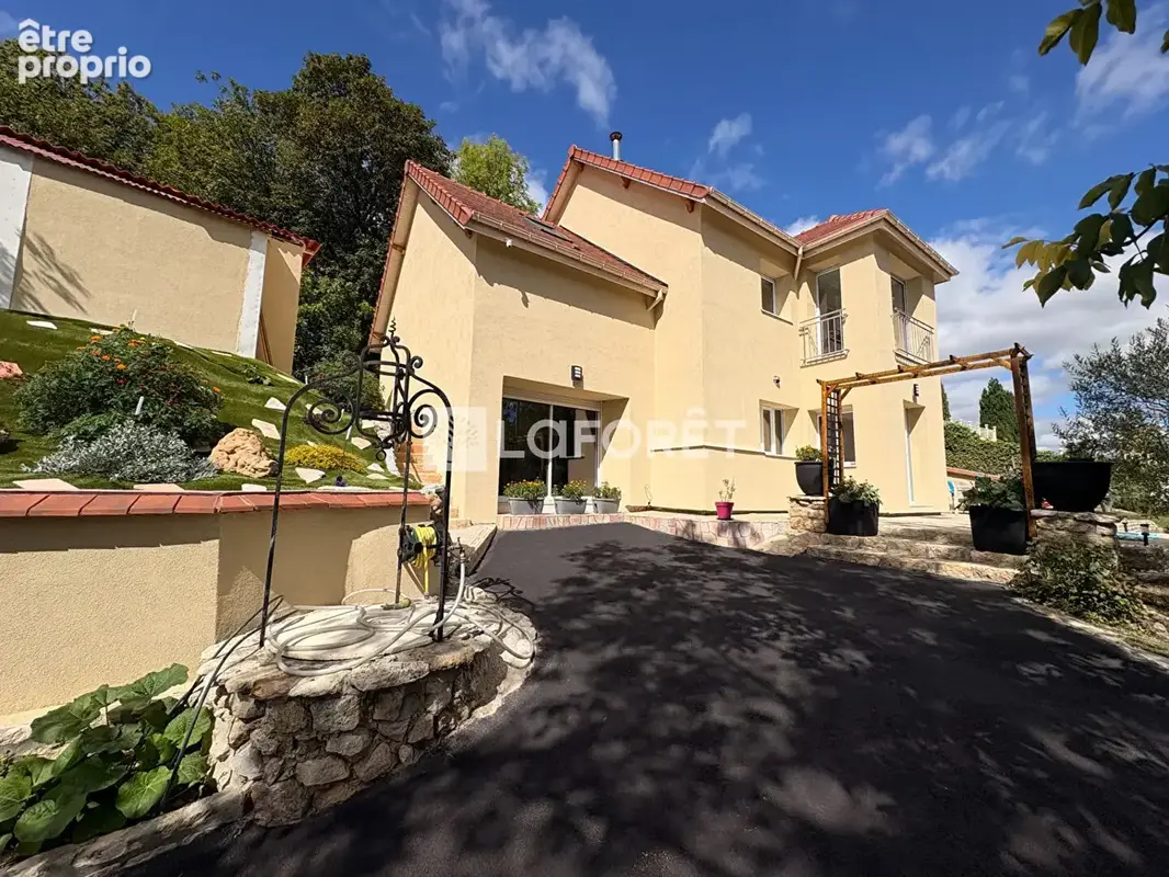 Photo Maison à Tessancourt-Sur-Aubette au prix de 549 000€