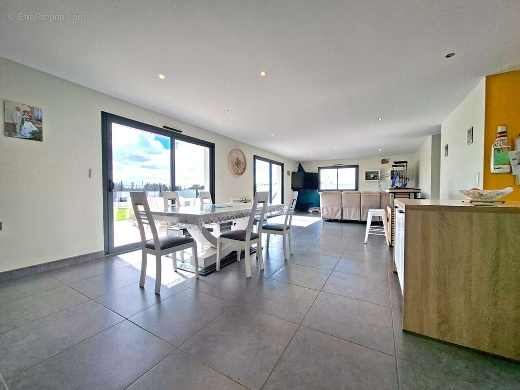 Maison à LA CHAUSSEE