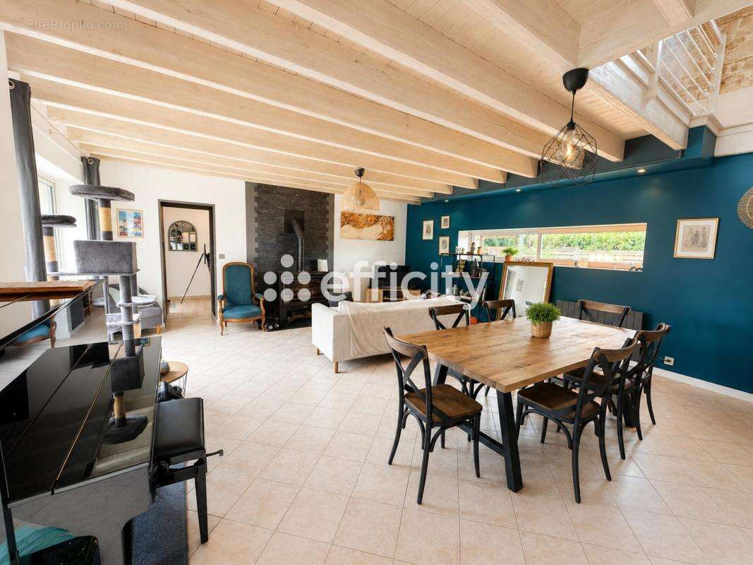 Maison 175 m² à Baulon  - photo 5