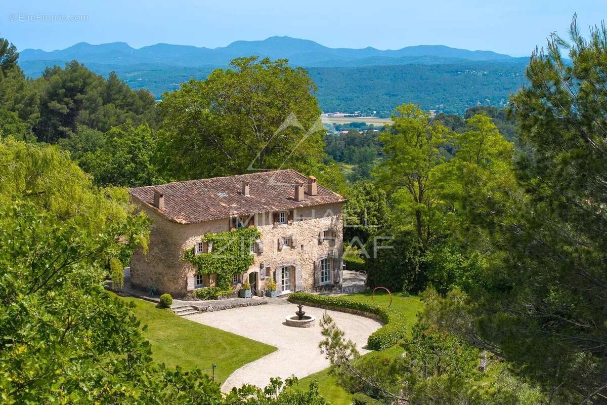 Maison à FAYENCE