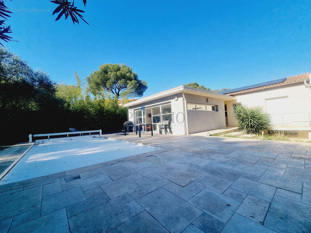 Villa au calme absolu - quartier boulouris - photo 11