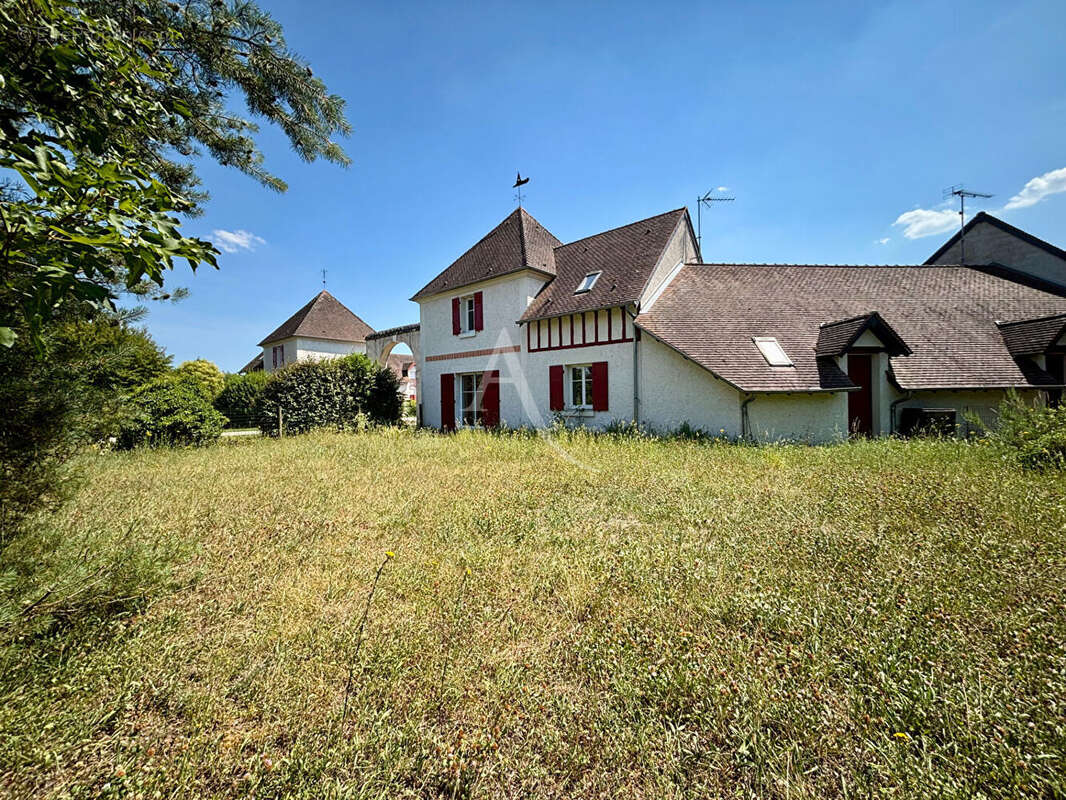 Maison à CELLETTES