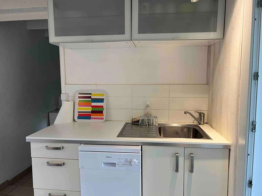 Appartement  T1 avec cuisine indépendante - photo 6