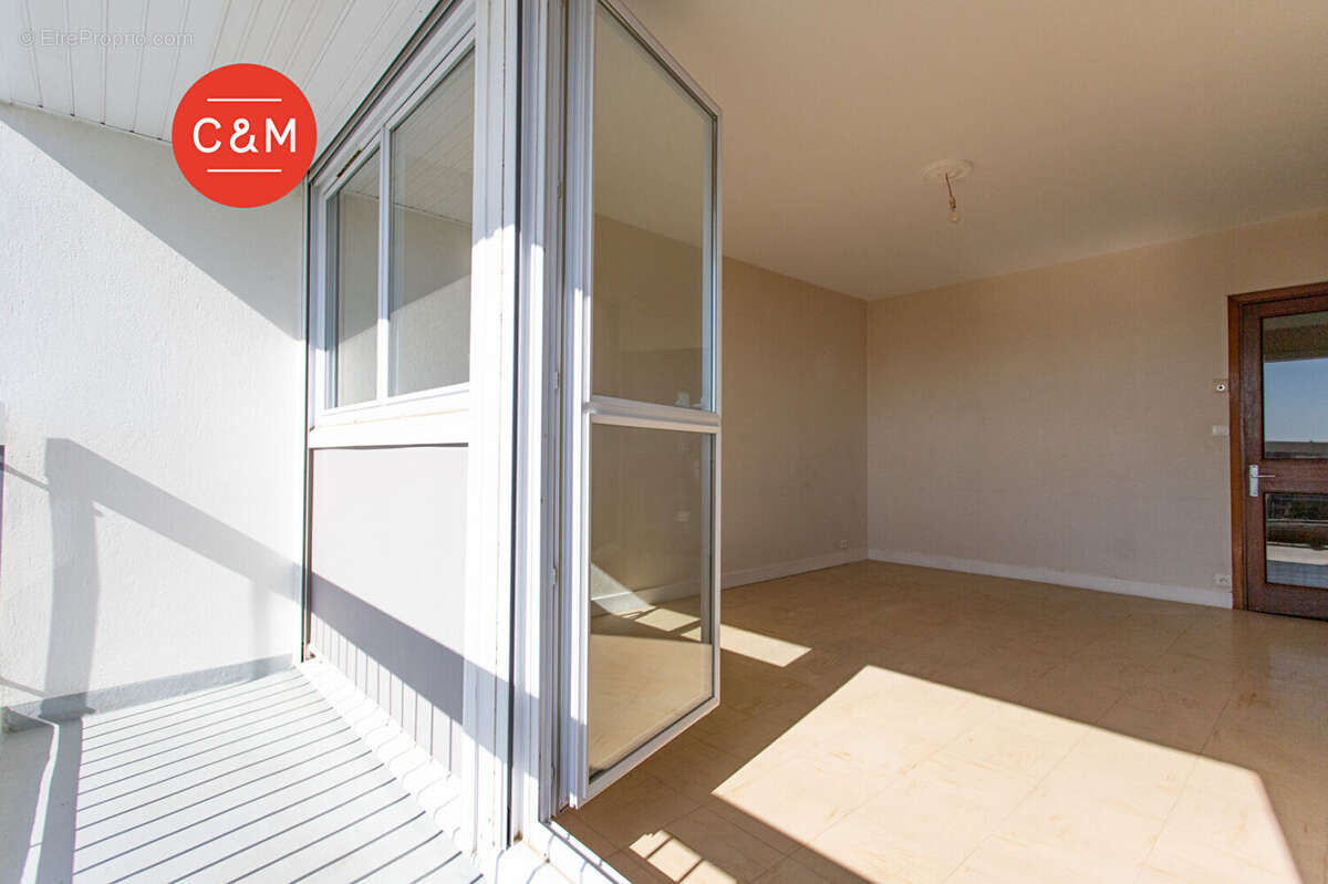 Appartement à REZE