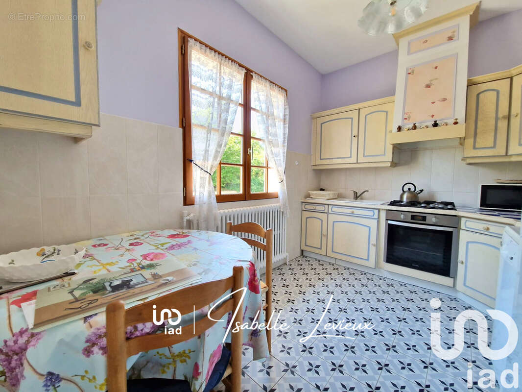 Maison 113 m² à Autouillet  - photo 6