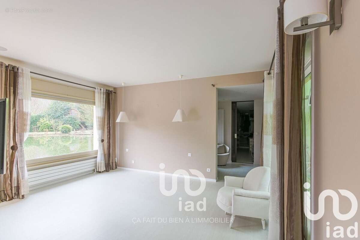 Photo 8 - Maison à MANTES-LA-JOLIE