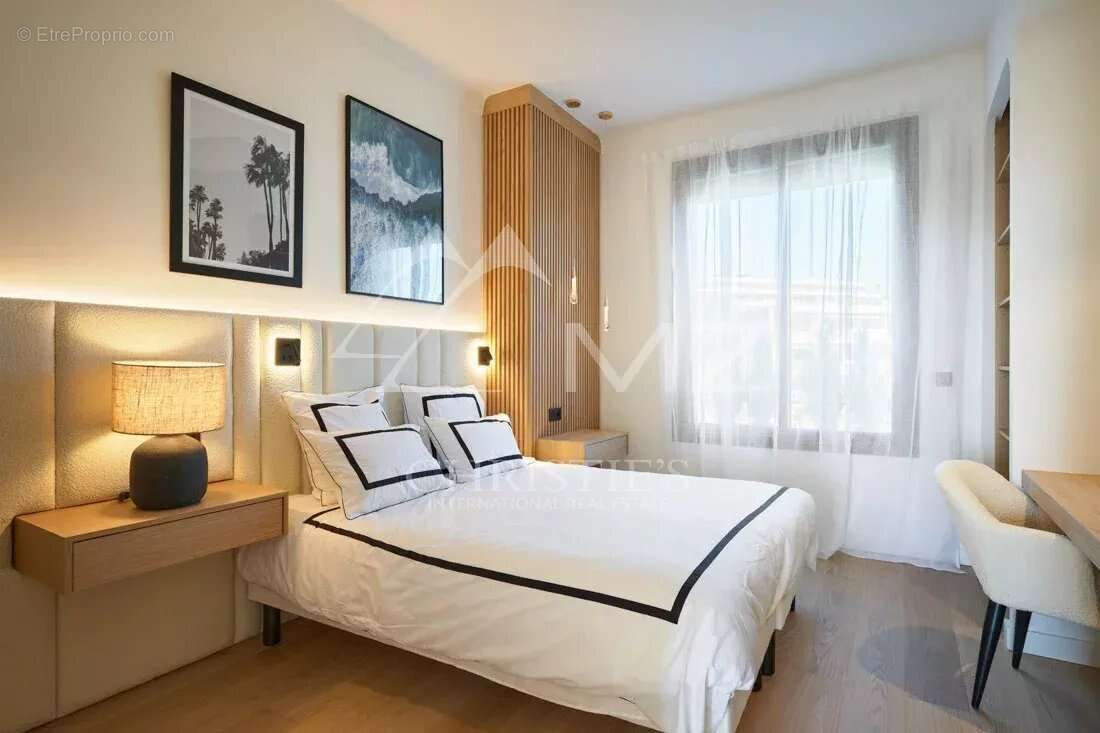 Cannes la croisette splendide appartement renove 3 chambres vue mer - photo 13