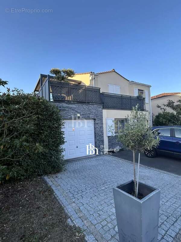 Maison à VILLENAVE-D'ORNON